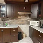 One Bed Centrally Located Montreal Minutes From Highways And Airport